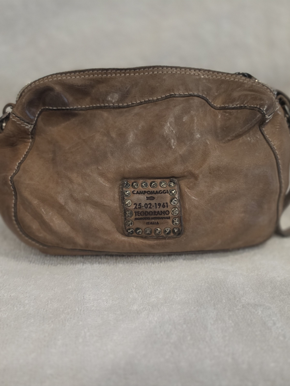Campomaggi Tan Brown Distressed Leather Crossbody with Stud Plaque